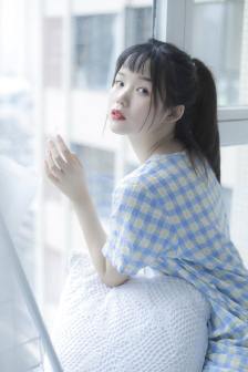 哺乳儿媳小雪